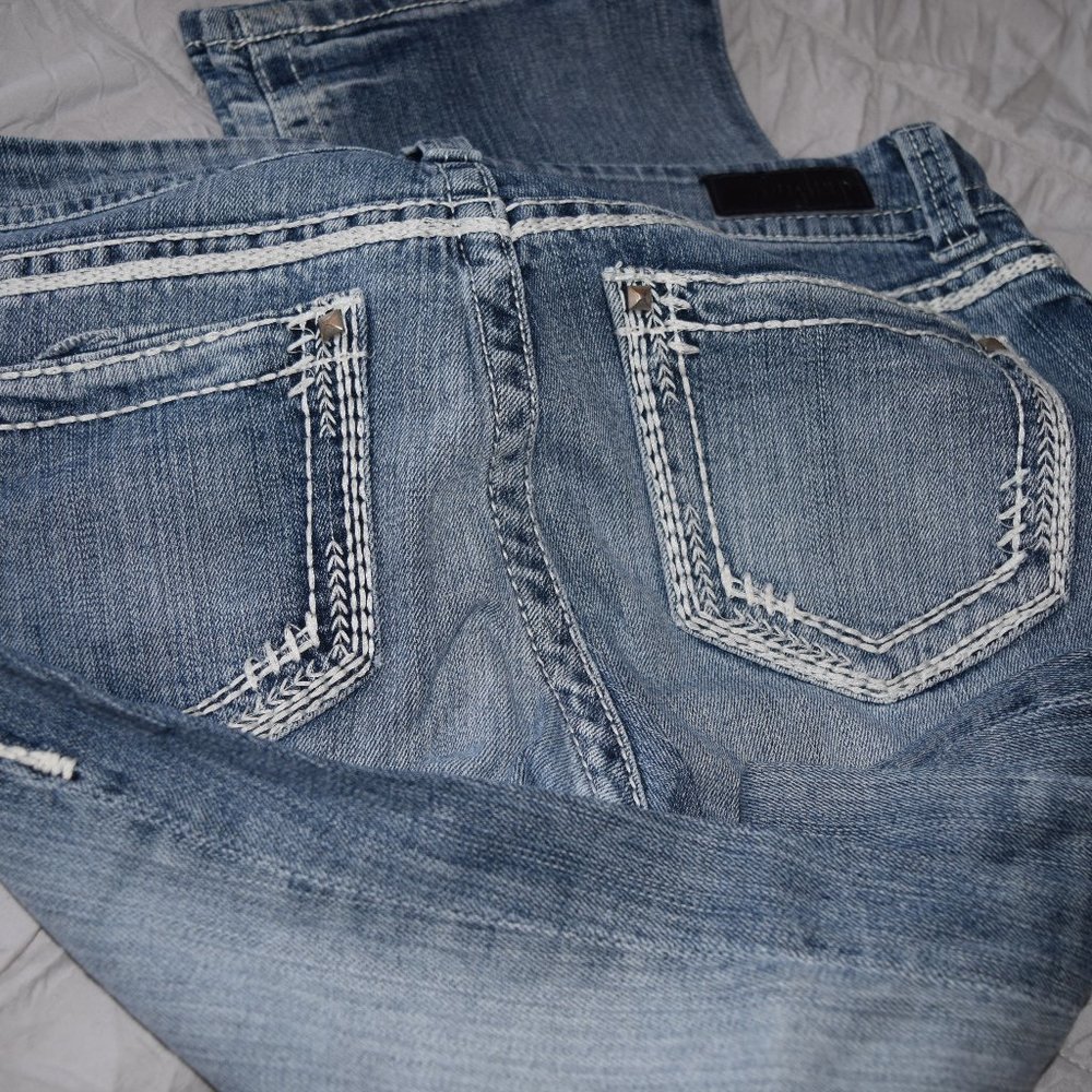 Buckle Jeans
